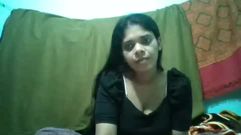 Snapshot of apa142817 chatting on 02.19.26 Aparalux online show from 02.19.26