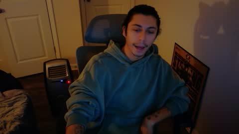 Snapshot of apachewithawebcam chatting on 01.16.26 ApacheWithWebcam online show from 01.16.26