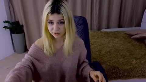 ApheliaStar online show from 12.03.25