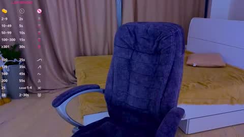 Snapshot of apheliastar chatting on 02.20.26 ApheliaStar online show from 02.20.26