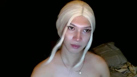 Snapshot of aphr0dite_x chatting on 12.24.24 Roman Goddess online show from 12.24.24