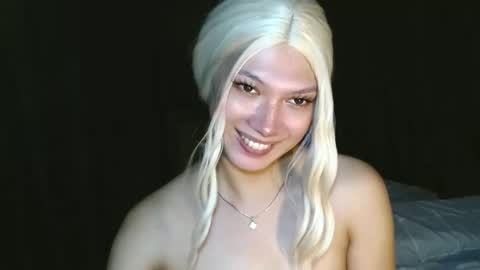 Snapshot of aphr0dite_x chatting on 12.25.24 Roman Goddess online show from 12.25.24