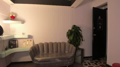 aphrodite online show from 07.04.26