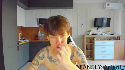 Snapshot of aplant_ chatting on 03.28.26 aplant_ online show from 03.28.26