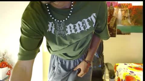 Snapshot of apolo_98 chatting on 12.18.24 APOLO online show from 12.18.24