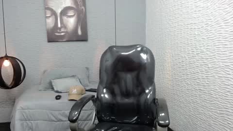 Snapshot of apolo_98 chatting on 12.26.24 APOLO online show from 12.26.24