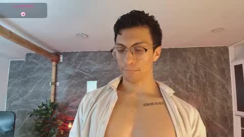 Snapshot of apolo_crus chatting on 05.14.26 apolo_crus online show from 05.14.26