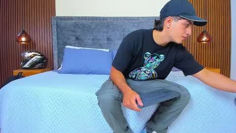 Apolo online show from 10.25.25