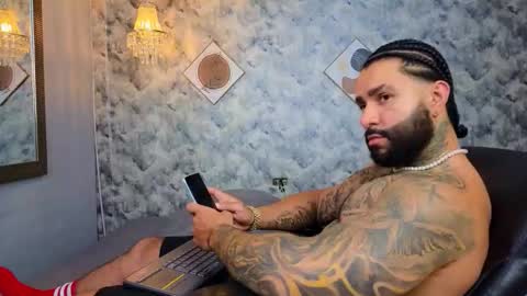 Apolo online show from 12.20.25