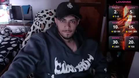 Snapshot of apolo_s chatting on 04.22.26 Andres online show from 04.22.26