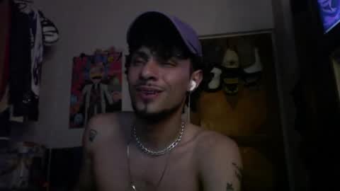 Snapshot of apolo_s chatting on 05.01.26 Andres online show from 05.01.26