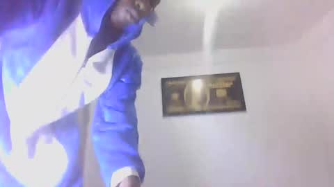 Snapshot of apoloblackbig chatting on 03.10.25 apoloblackbig online show from 03.10.25