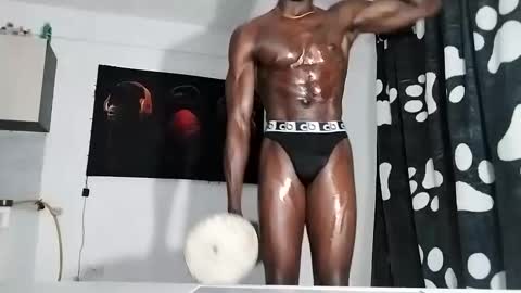 Snapshot of apoloblackbig chatting on 09.27.25 apoloblackbig online show from 09.27.25