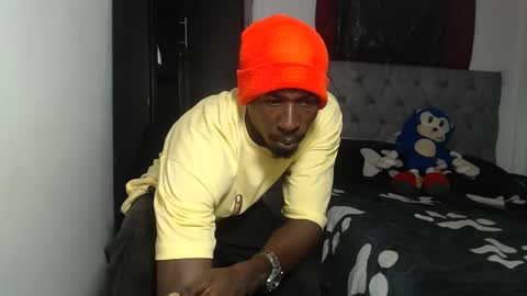 Snapshot of apoloblackbig chatting on 11.10.25 apoloblackbig online show from 11.10.25