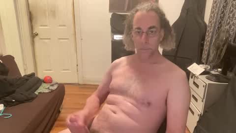 Snapshot of apostrphy chatting on 01.01.25 Apostrphy online show from 01.01.25