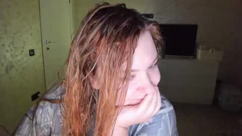 Snapshot of appleyummybuns chatting on 02.20.26 appleyummybuns online show from 02.20.26