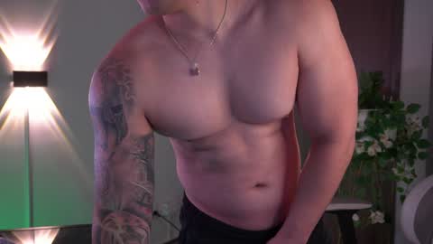 Snapshot of appolo_allen chatting on 12.06.24 insta appolo master online show from 12.06.24