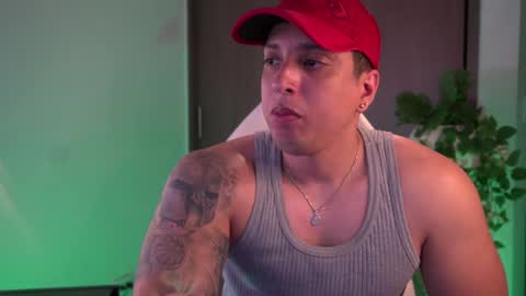 Snapshot of appolo_allen chatting on 12.10.24 insta appolo master online show from 12.10.24