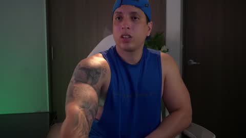 Snapshot of appolo_allen chatting on 12.19.24 insta appolo master online show from 12.19.24