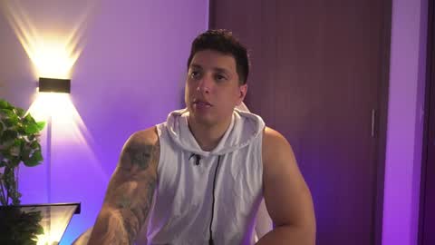 Snapshot of appolo_allen chatting on 01.19.25 insta appolo master online show from 01.19.25