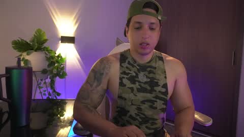 Snapshot of appolo_allen chatting on 02.01.25 insta appolo master online show from 02.01.25