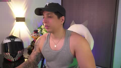 Snapshot of appolo_allen chatting on 09.21.25 insta appolo master online show from 09.21.25