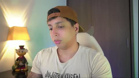 Snapshot of appolo_allen chatting on 11.10.25 insta appolo master online show from 11.10.25