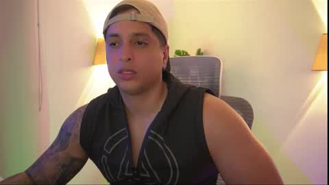 Snapshot of appolo_allen chatting on 11.21.25 insta appolo master online show from 11.21.25