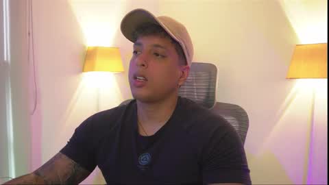 Snapshot of appolo_allen chatting on 11.23.25 insta appolo master online show from 11.23.25