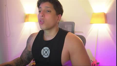 Snapshot of appolo_allen chatting on 12.03.25 insta appolo master online show from 12.03.25