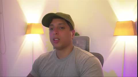 Snapshot of appolo_allen chatting on 12.04.25 insta appolo master online show from 12.04.25