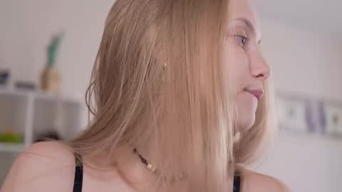  REYNA  my friend   online show from 06.05.26