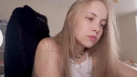  REYNA  my friend   online show from 06.09.26
