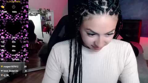 Snapshot of april_dumont chatting on 01.21.25 April online show from 01.21.25