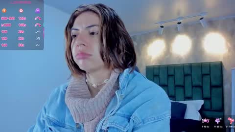 Snapshot of april_dumont chatting on 02.25.26 April online show from 02.25.26