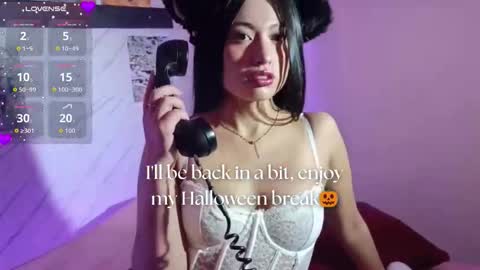 Snapshot of april_nicols chatting on 10.12.25 A P R I L online show from 10.12.25