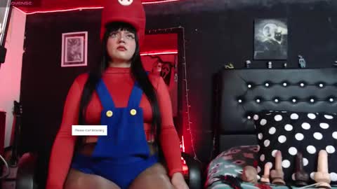 Snapshot of aprildol chatting on 11.06.25 lucy online show from 11.06.25