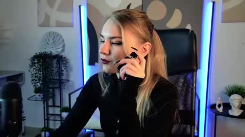 April. All year round.  online show from 02.10.26