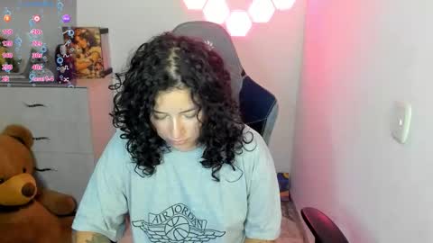 aqua emilly online show from 02.20.26