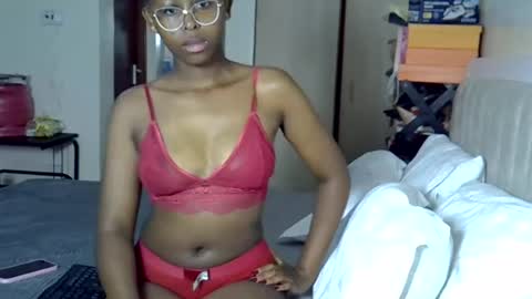 Snapshot of aquadollbabe chatting on 08.04.26 aqus online show from 08.04.26