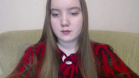 Snapshot of aquanarmin chatting on 11.23.25 Josefin online show from 11.23.25