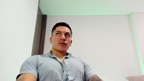 Snapshot of aquiles_51 chatting on 05.27.26 Jonathan online show from 05.27.26
