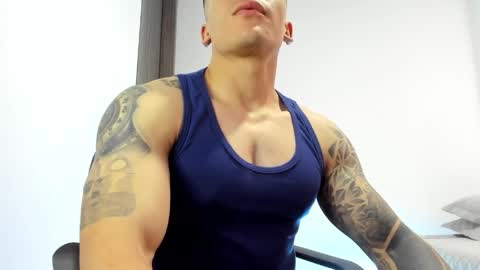 Snapshot of aquiles_51 chatting on 06.06.26 Jonathan online show from 06.06.26