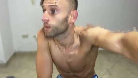 Aquilesmade online show from 12.10.24