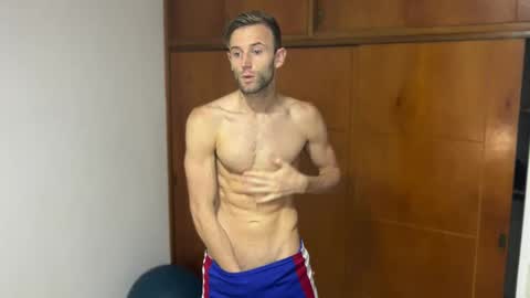 Aquilesmade online show from 01.03.25