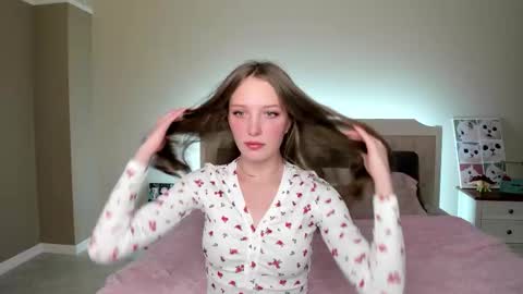 Lina online show from 10.24.25