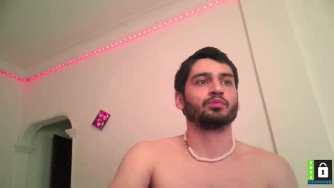 Snapshot of arab_b chatting on 03.19.26 Thiago online show from 03.19.26