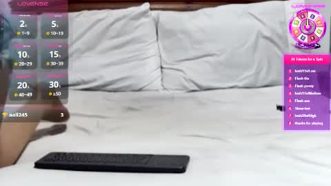 Snapshot of arab_catwoman chatting on 02.15.26 Arab Catwoman online show from 02.15.26