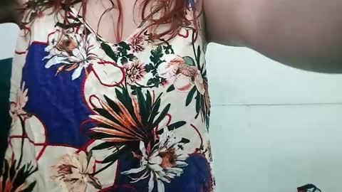 Snapshot of arabella77 chatting on 12.16.25 arabella77 online show from 12.16.25