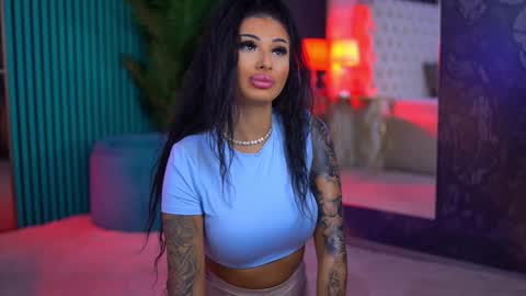 arabellaposh online show from 11.25.25